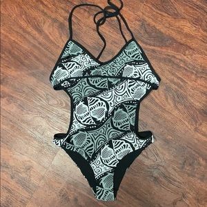 Honeygirl reversible one piece size Medium. Used.